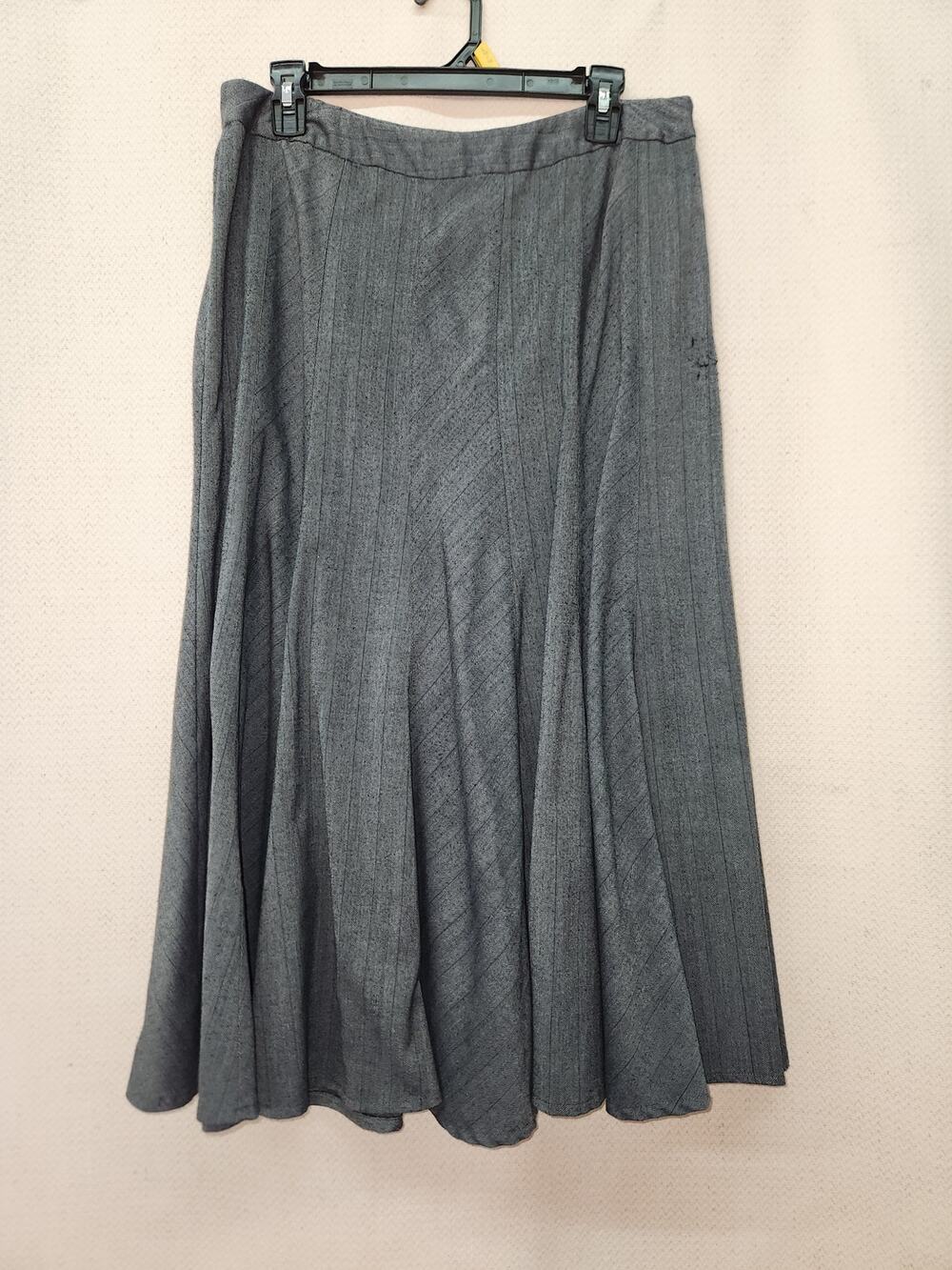 Chicos Charcoal Skirt